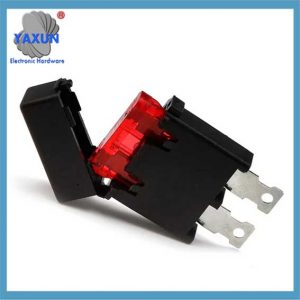 China SL-703FC 125C Circuit Board Fuse Holder 32V Blade Fuse Holder PCB Mount